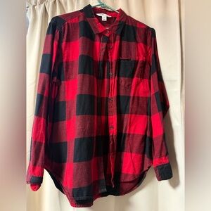Old Navy Red and Black Plaid Flannel Women’s Button-Down Shirt
